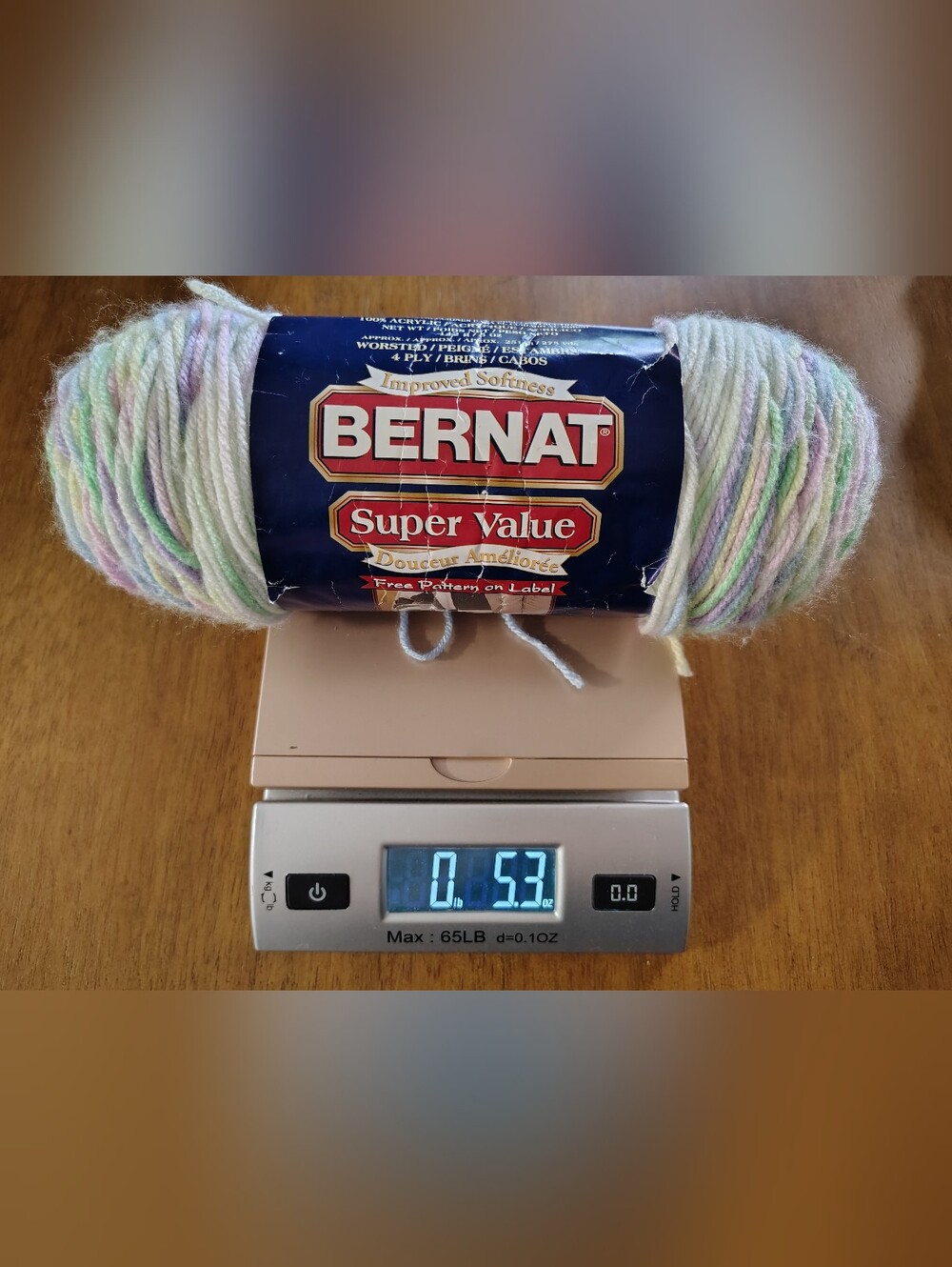 Large Yarn Bundle - Picture 2 of 14